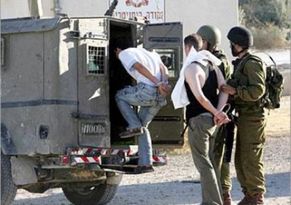 سلفيت: قوات الاحتلال تعتقل "أسرة" بأكملها