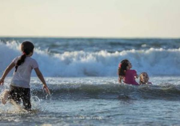 بلدية غزة تصدر تنويهاً هاماً للمواطنين حول السباحة في البحر